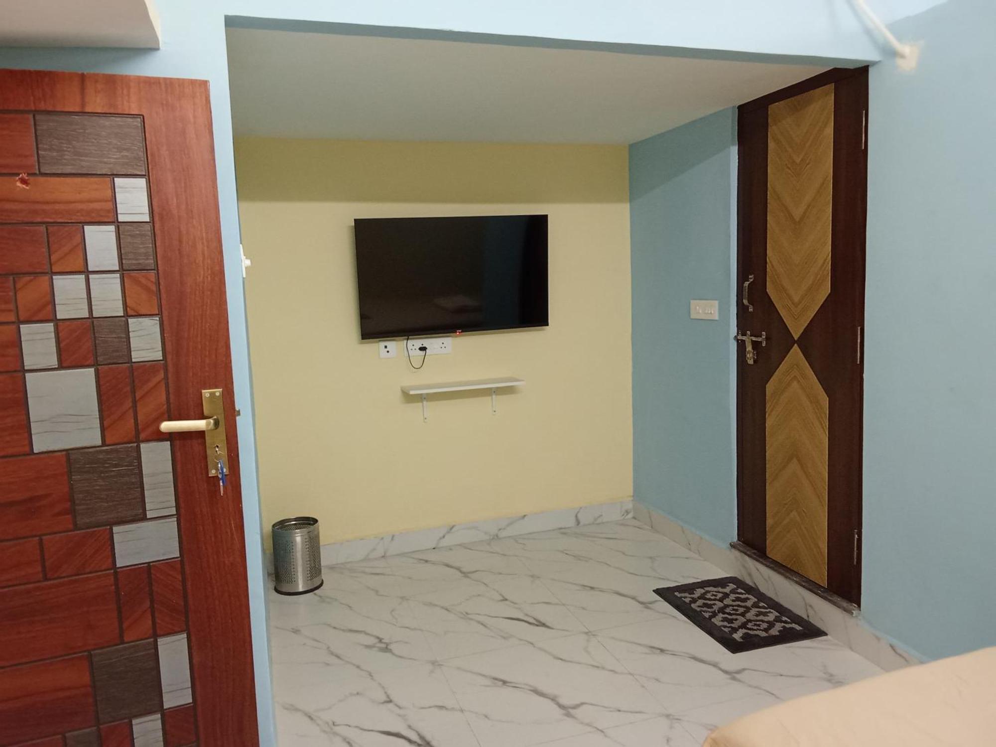 ホテル Sa Residency Tiruvannāmalai エクステリア 写真