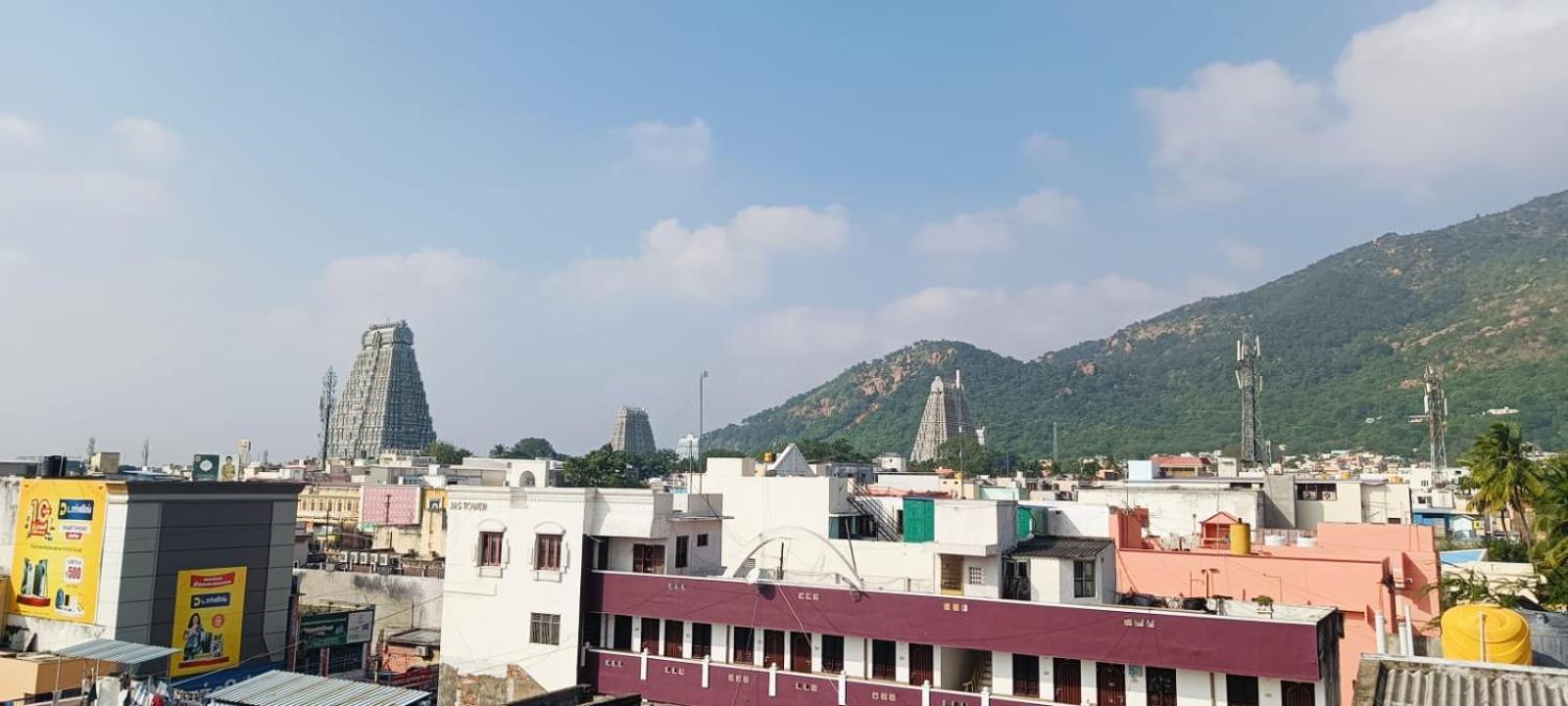 ホテル Sa Residency Tiruvannāmalai エクステリア 写真